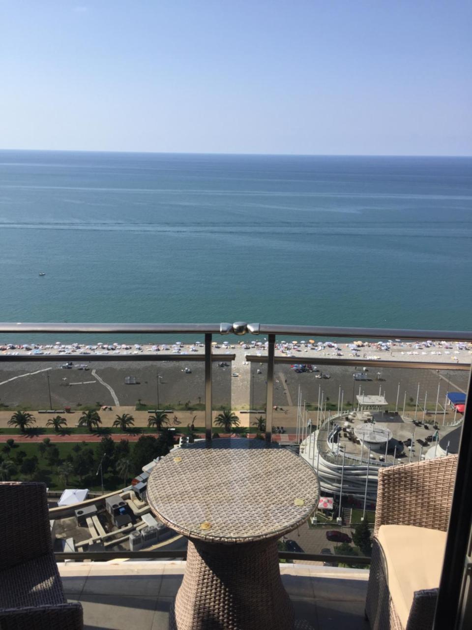 Ferienwohnung Sea Towers 2309 Batumi Exterior foto